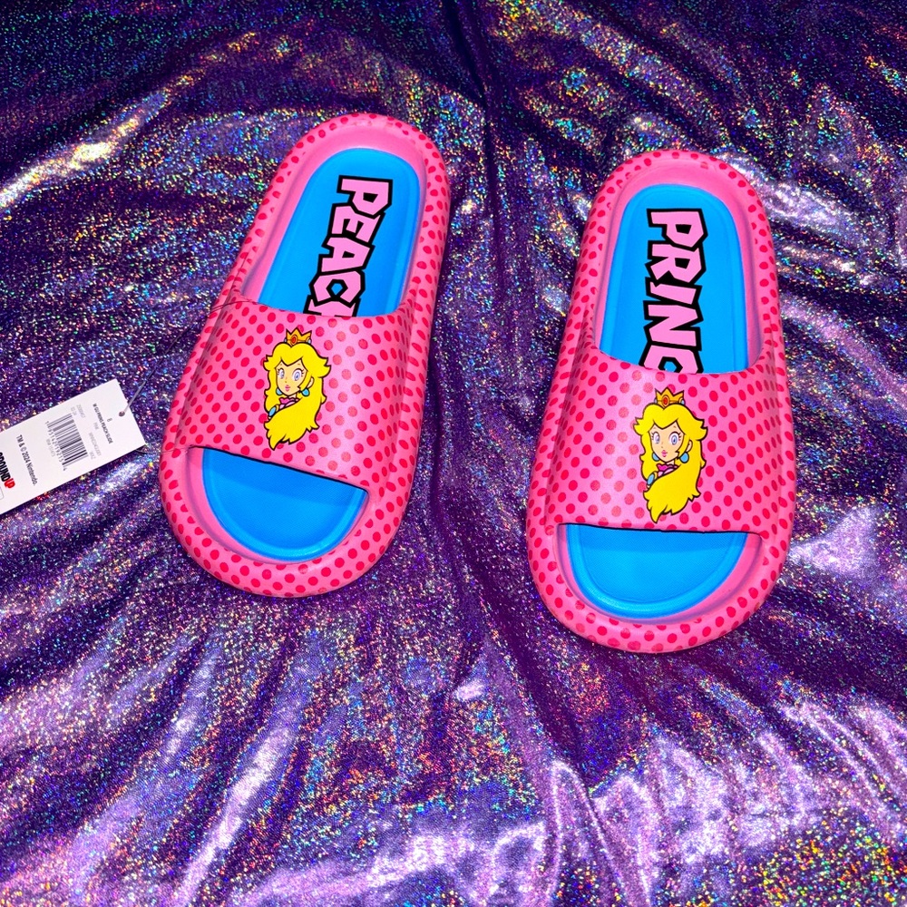 Super Mario Princess Peach Slides